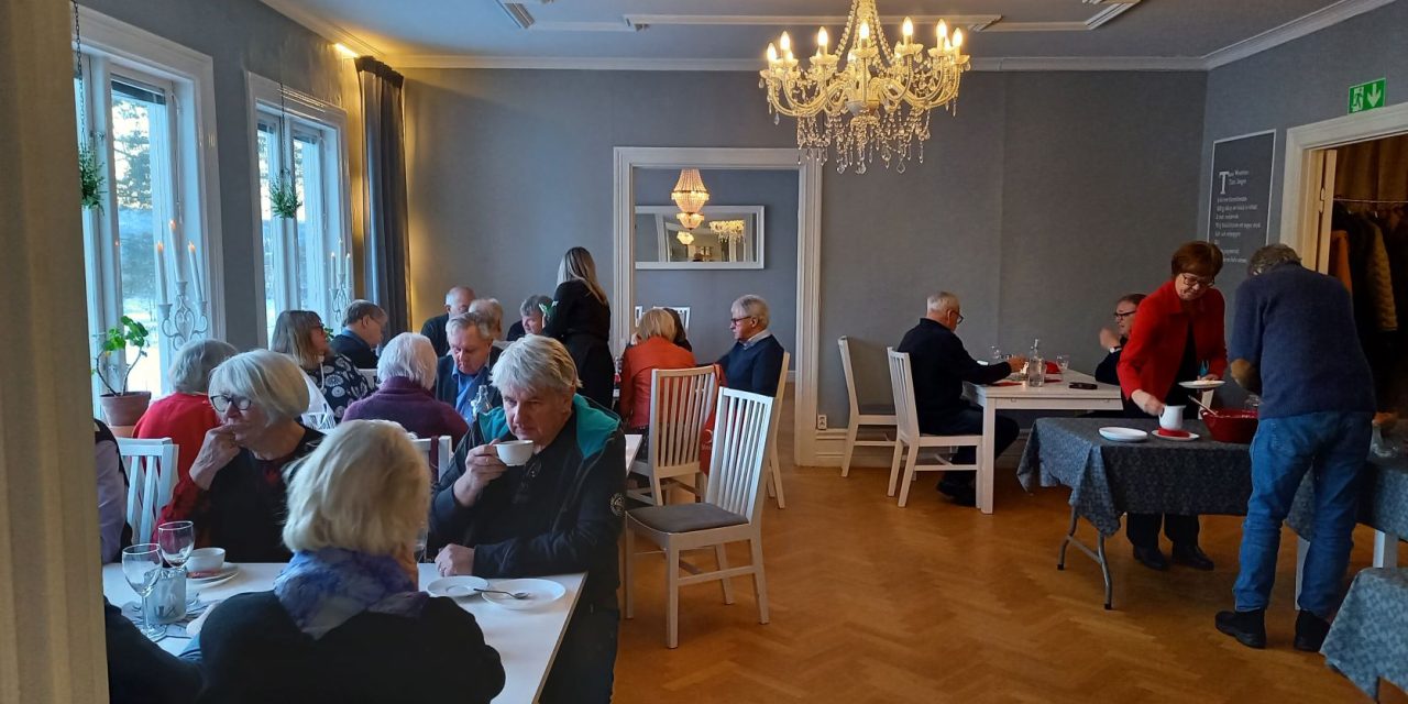 Traditionsenlig jullunch för Umeå-gänget den 15 dec 2022