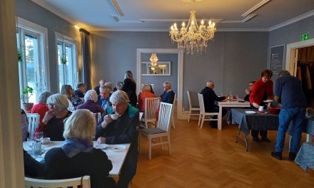 Traditionsenlig jullunch för Umeå-gänget den 15 dec 2022