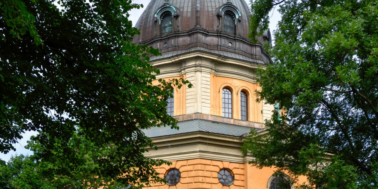 Högt i tak i Hedvig Eleonora kyrka  Vi samlas här onsdagen den 7 februari kl 12.00