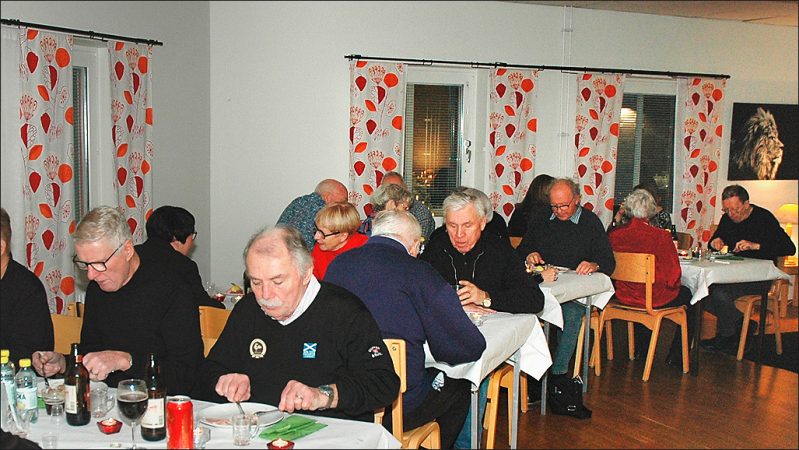 Julbord i “klubblokalen”