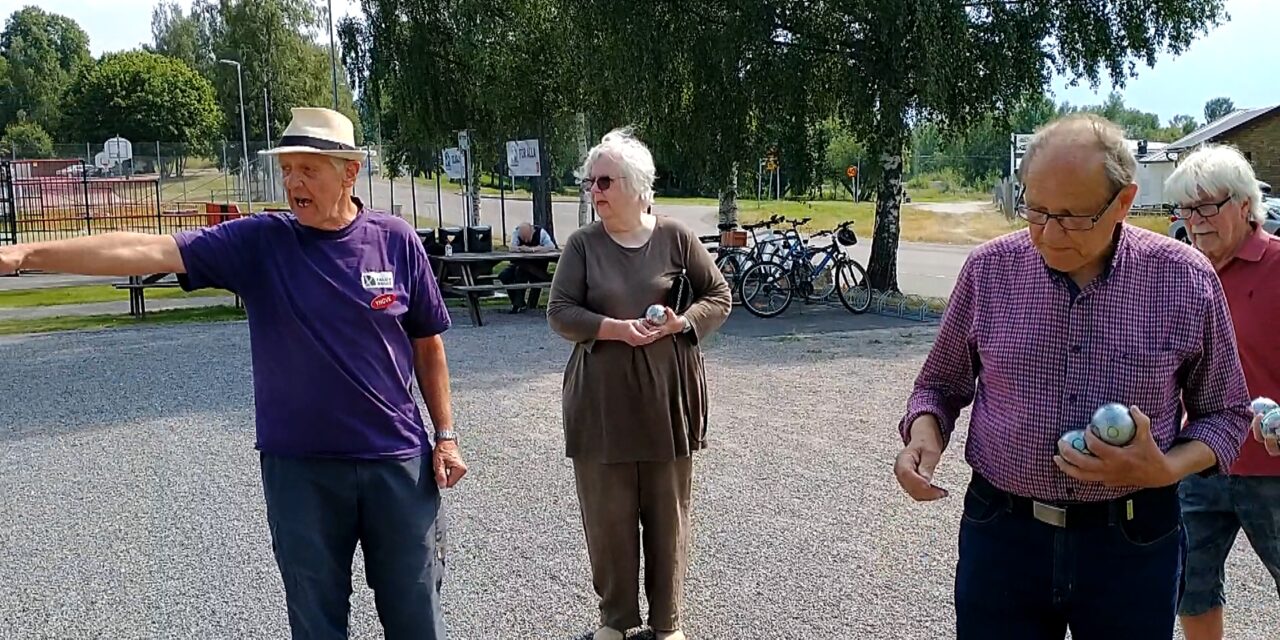 2021: RTPK Falun fick en lektion i Boulespelets ädla konst den 27 juli