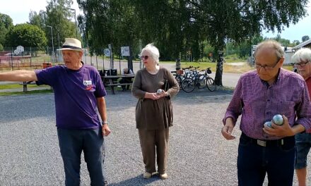 2021: RTPK Falun fick en lektion i Boulespelets ädla konst den 27 juli